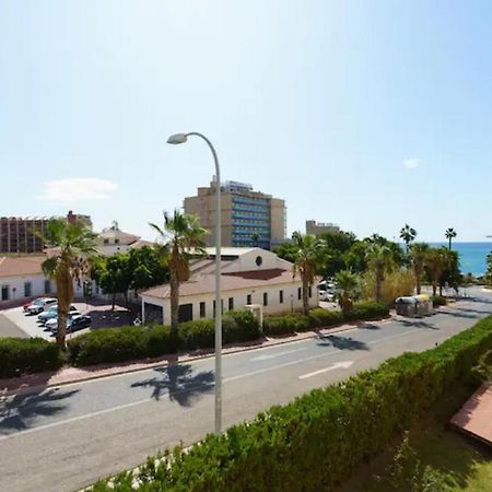 Spacious Beachfront Flat With Sea Views And Private Indoor Parking Benalmádena Kültér fotó